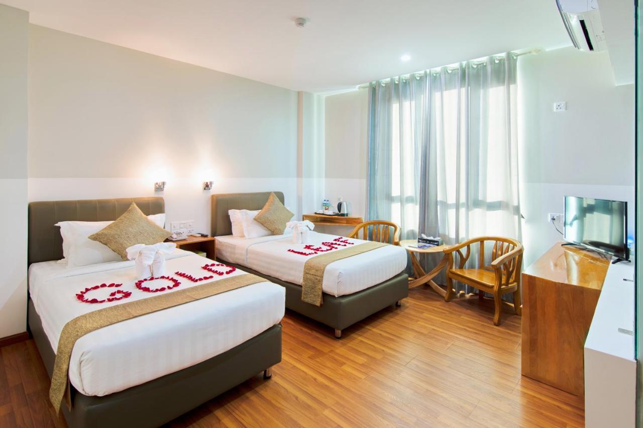 Gold Leaf Hotel Mandalay Exterior foto